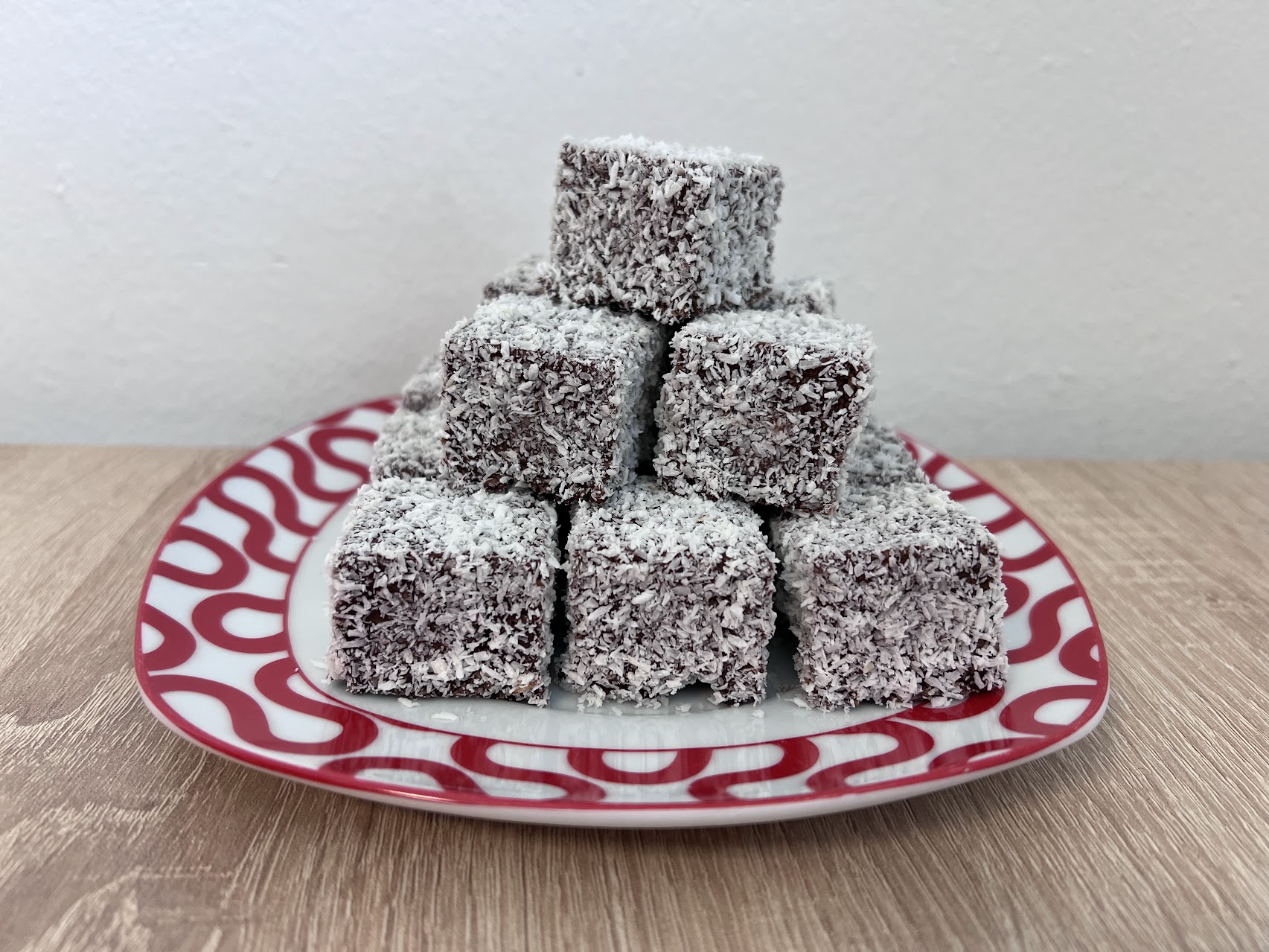 No Bake Semolina Lamingtons