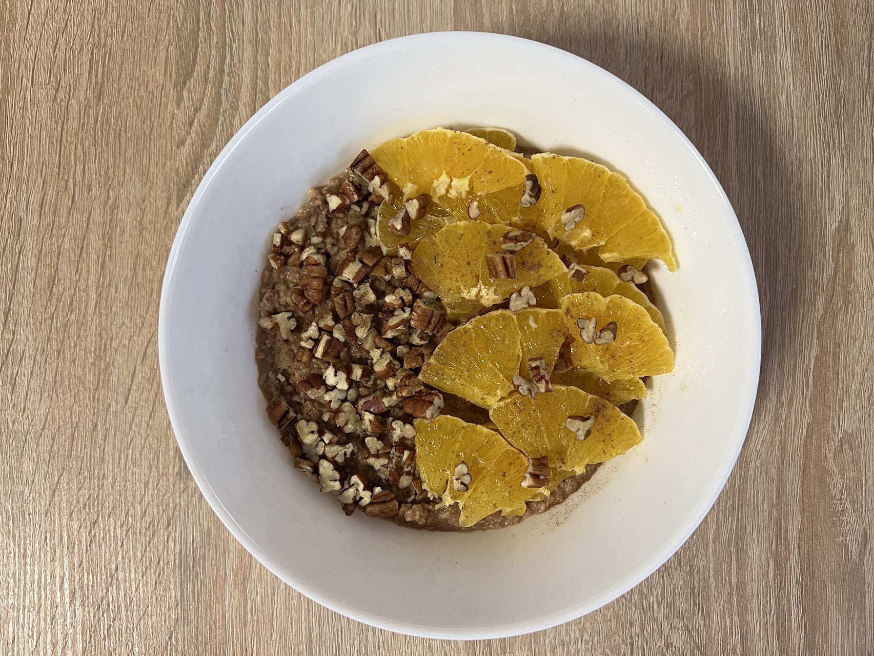 Oatmeal with Pecans and Oranges