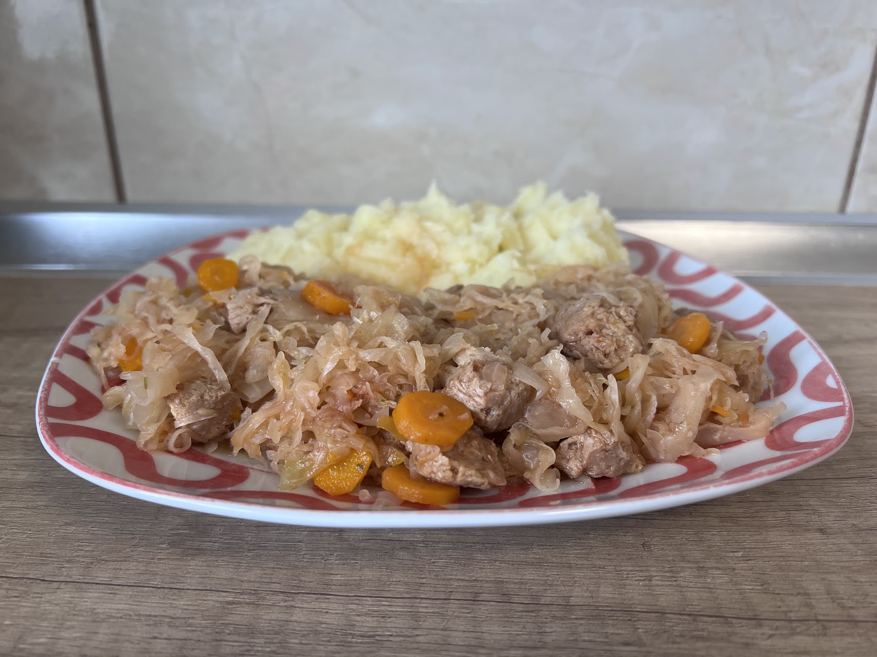 Sauerkraut with Soy Chunks (Segedin)