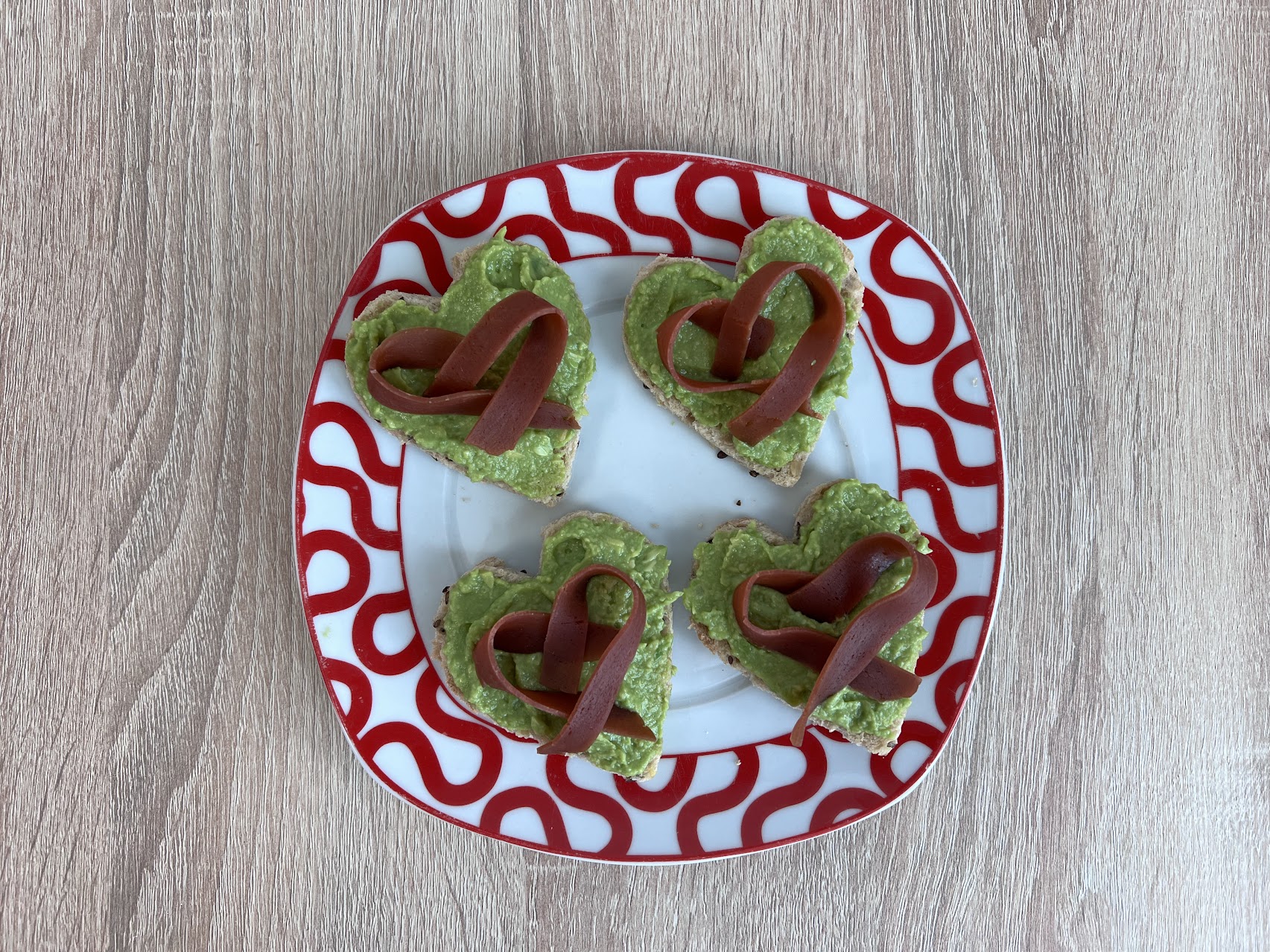 Toast with Avocado Spread and Vegan Bacon